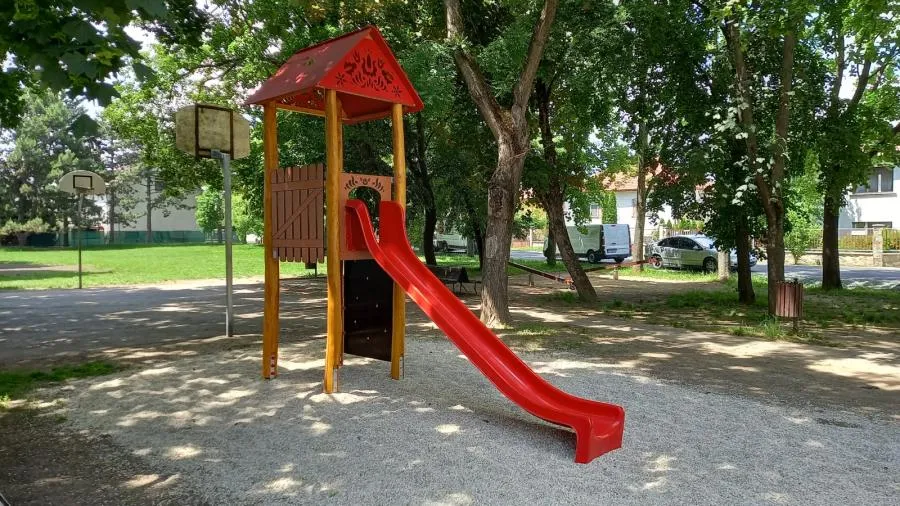 Installation of playground equipment – kép 64