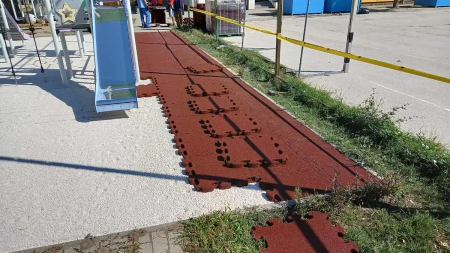 Esésvédő préselt gumiburkolat telepítése