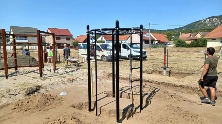 Streetworkout- és fitneszpálya kivitelezés