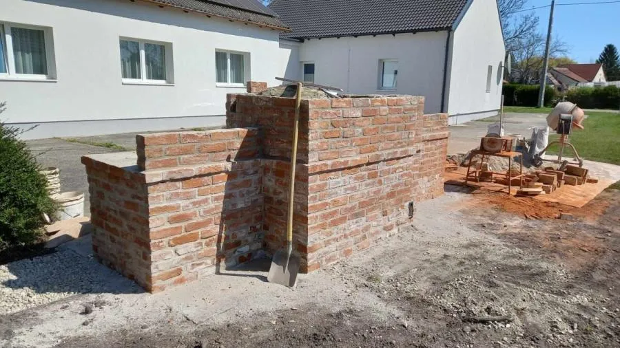 Közösségi kemence építés